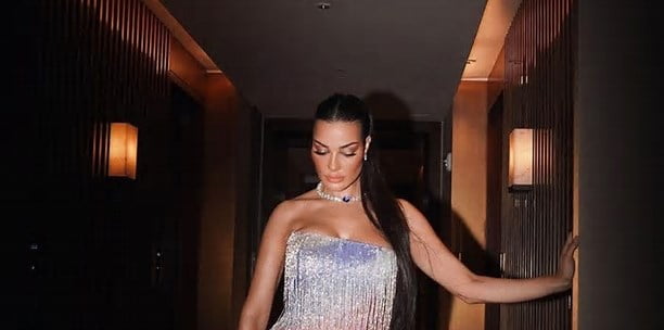 نادين نجيم بفستان حوريات البحر